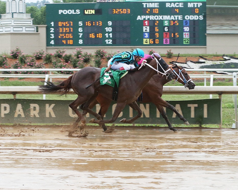 Lady Lottie, horse, Yarmarie Correa, primer, Jim Morgan Memorial Tah Dah Stakes, viernes, 8 de julio de 2022, Belterra Park. Foto: Coady Photography